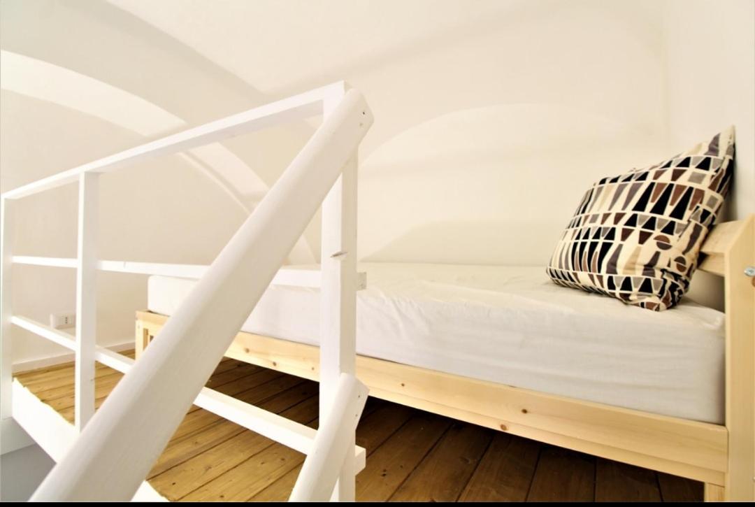 נאפולי Central Guest House מראה חיצוני תמונה