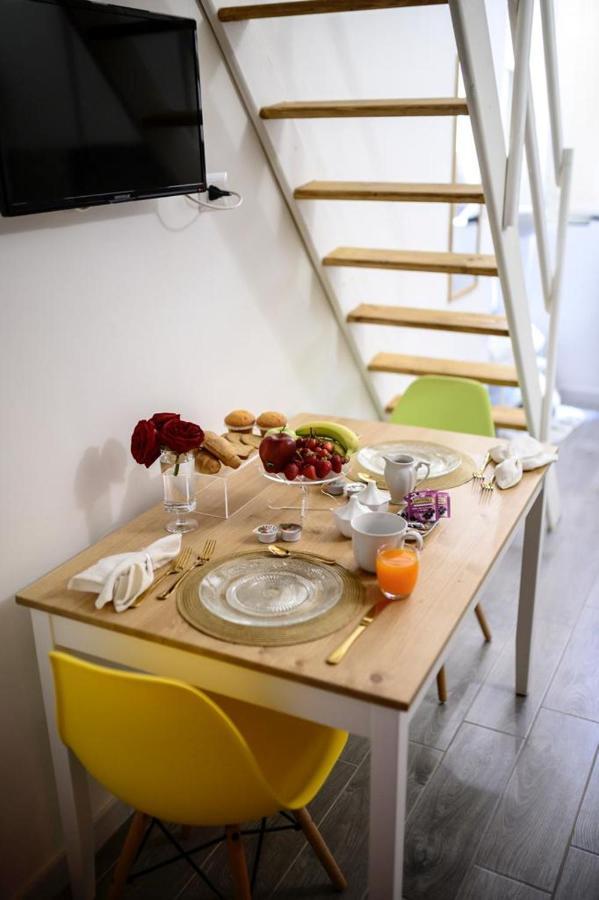 נאפולי Central Guest House מראה חיצוני תמונה